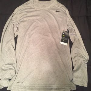 Men’s Nike Dry-Fit long Sleeve